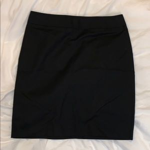 NWT Black Banana Republic pencil skirt size 2